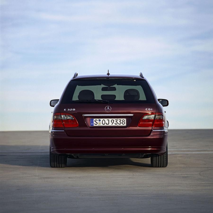 Mercedes-Benz E-Class Estate 2007 года  (фото 29 из 43)